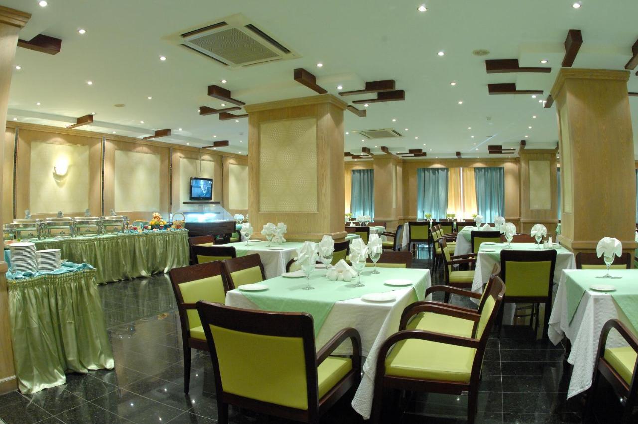 Al Muntazah Plaza Hotel Doha Eksteriør bilde