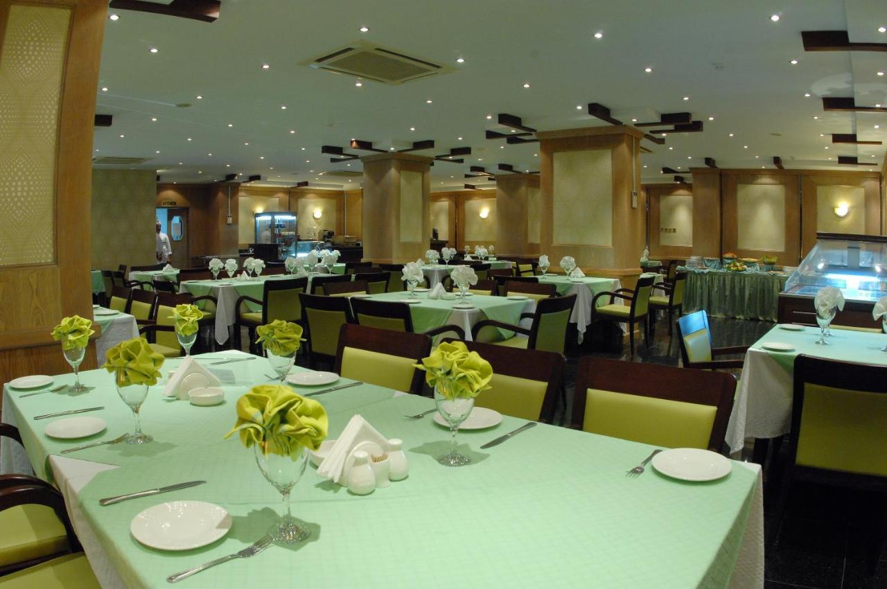 Al Muntazah Plaza Hotel Doha Eksteriør bilde