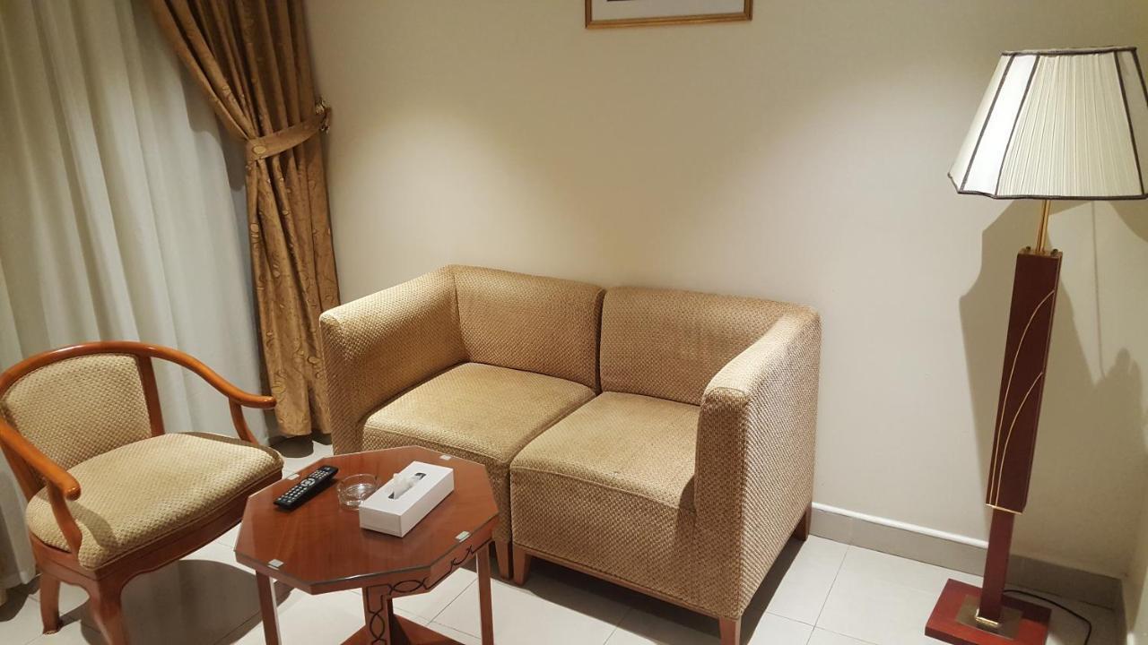 Al Muntazah Plaza Hotel Doha Eksteriør bilde